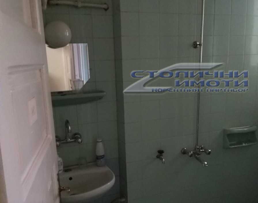 Дава се под наем Офис в София, Център - 25 кв.м за 204 € - Снимка #2