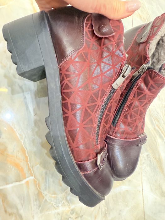 Женская обувь 37р нат кожа, мех