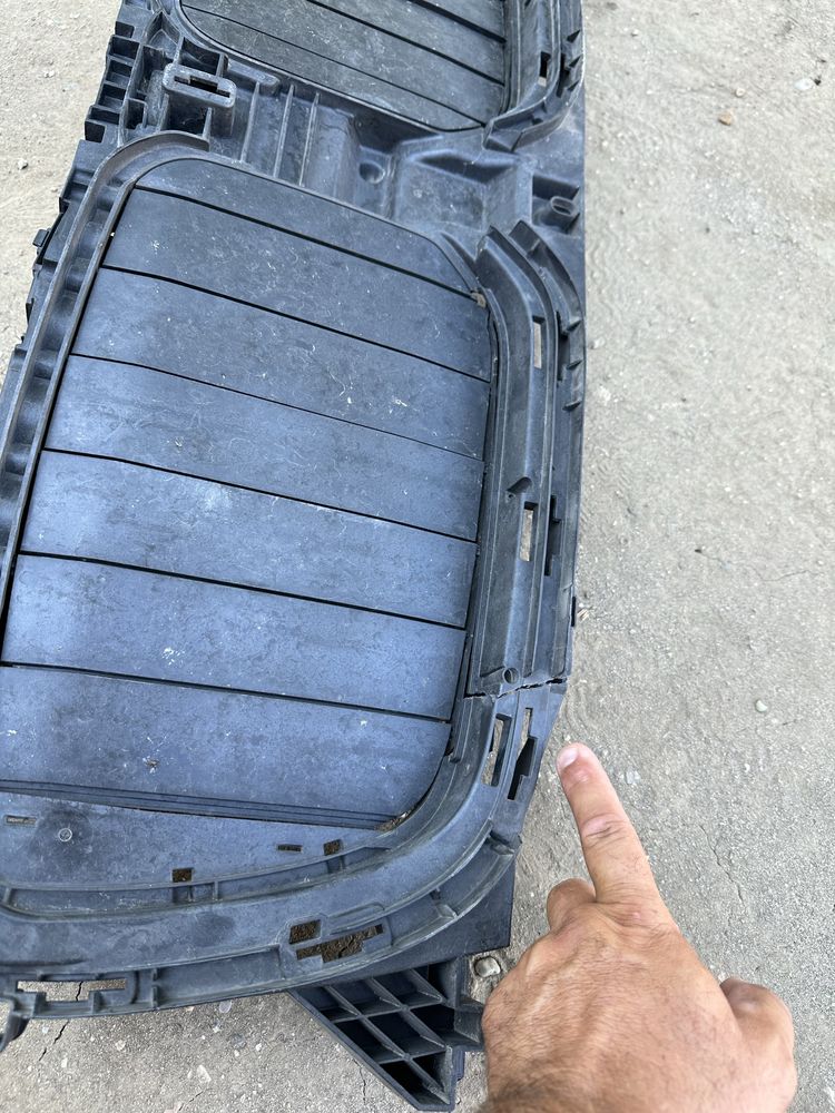 Grilă aer hotă bmw x3.x4.cod:5a1da48-07.