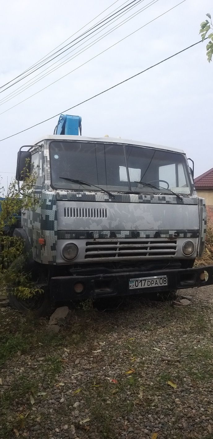 КамАЗ манипулятор