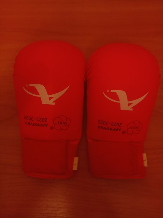 Перчатки для каратэ размер L