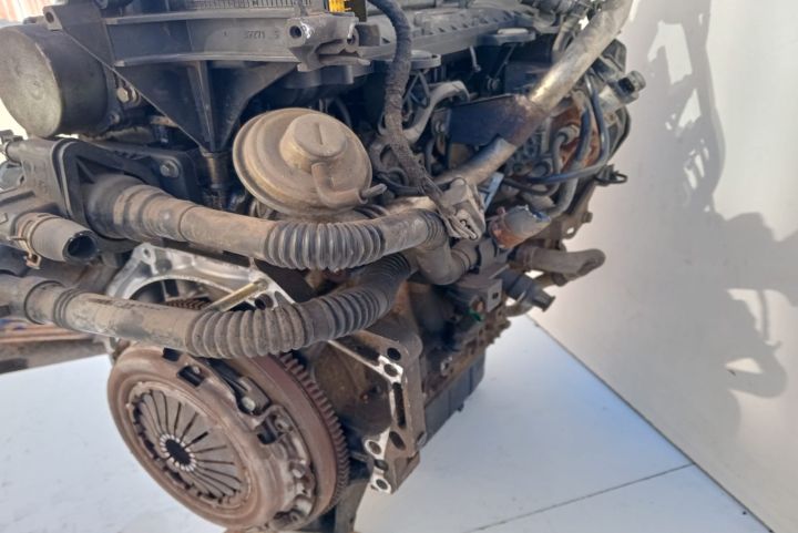 Motor fara anexe 1.4 D 8HX Peugeot 1007 prima generatie seria Minivan