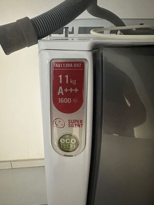 Пералня hotpoint ariston 11KG A+++ цяла за части