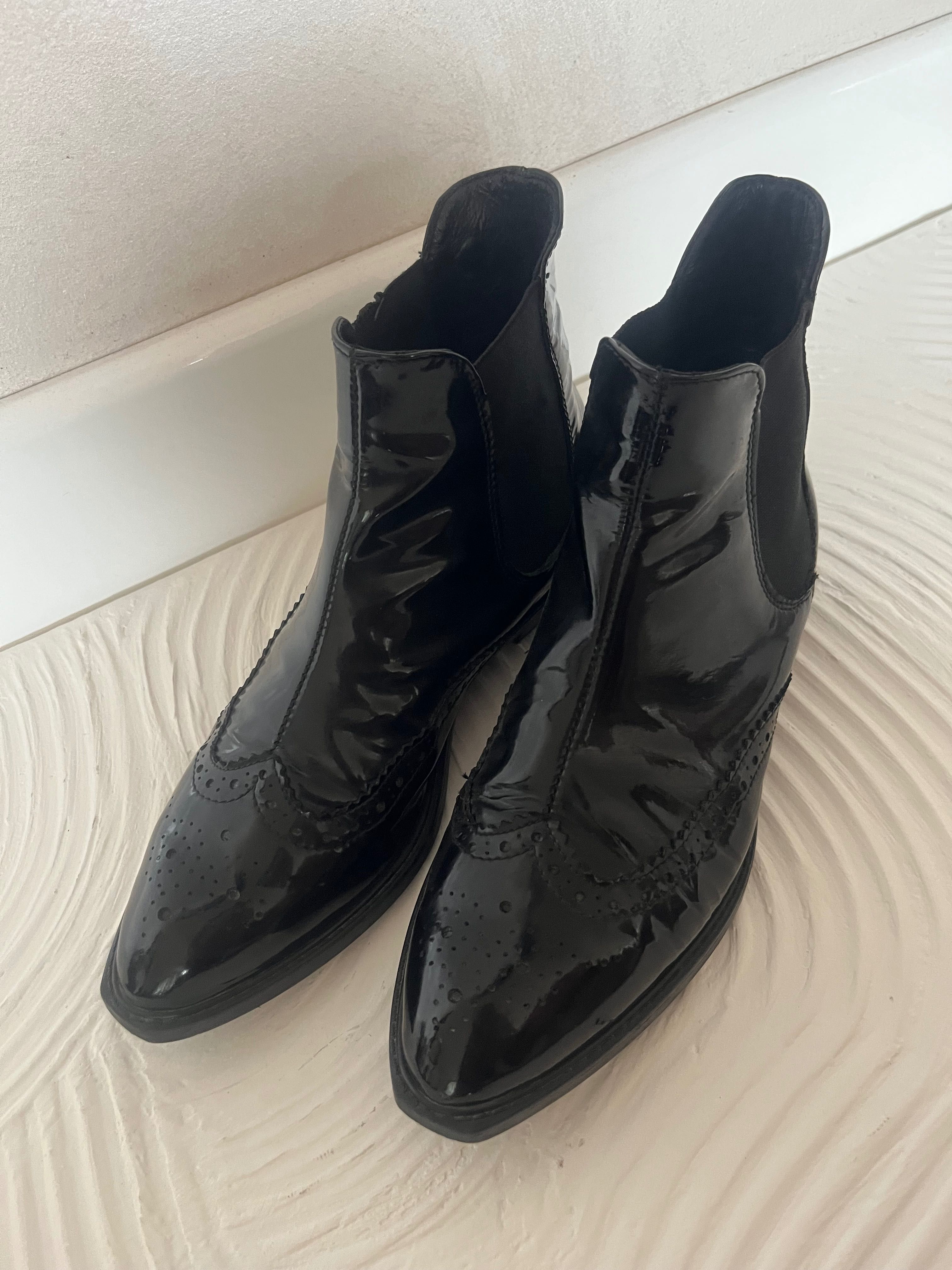 Обувки и ботуши 37 номер Massimo dutti