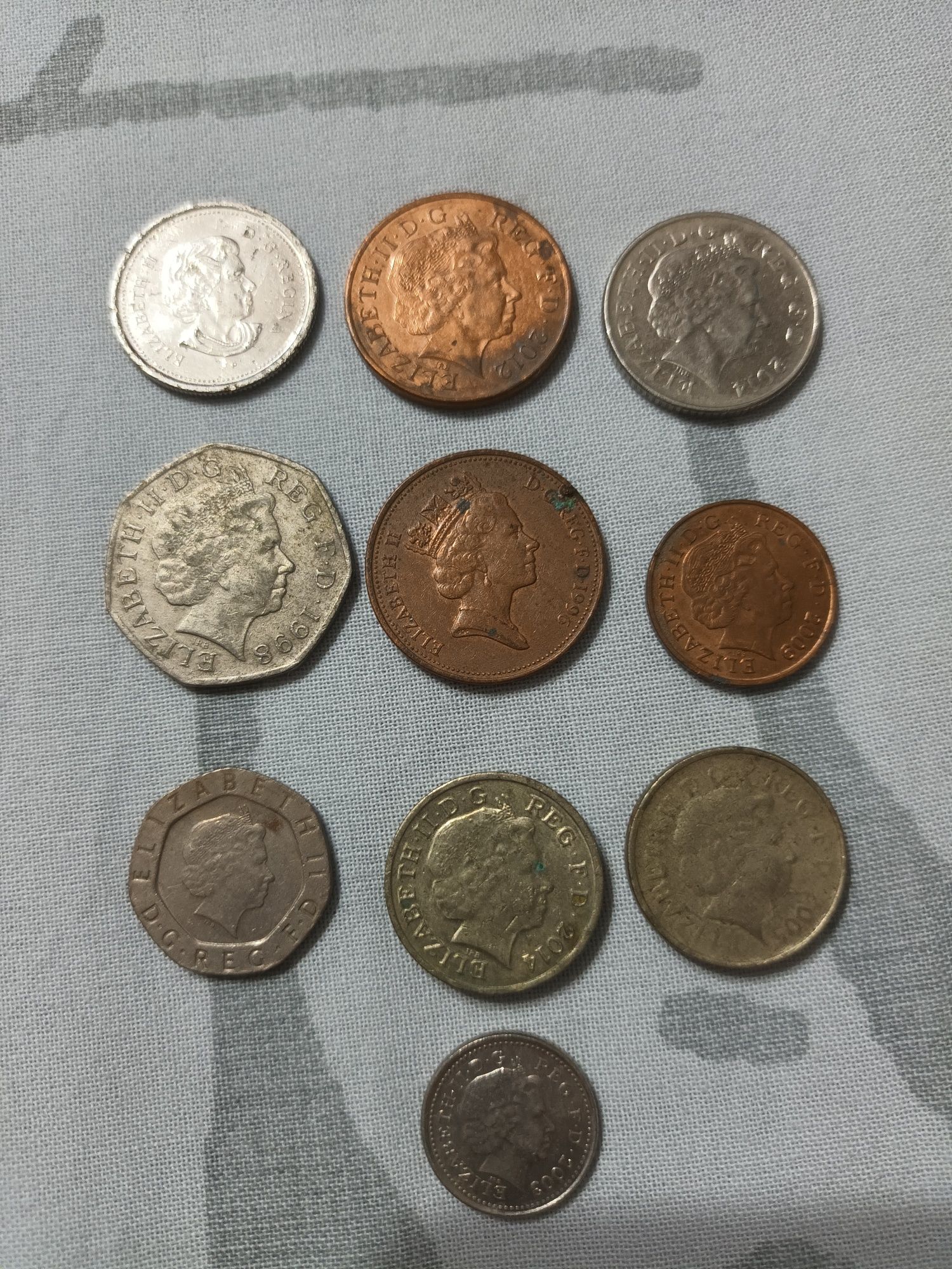 Монети Елизабет ||