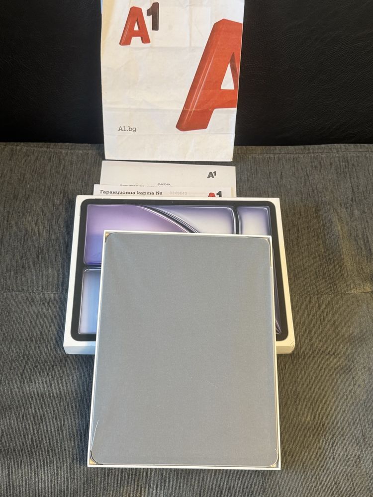 KATO HOB 256GB 13" iPad Air 13 2024 Cellular A1 Гаранция до 2026г Gray