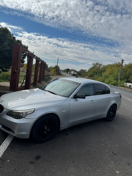 BMW Seria 5 E60 2.2 benzina