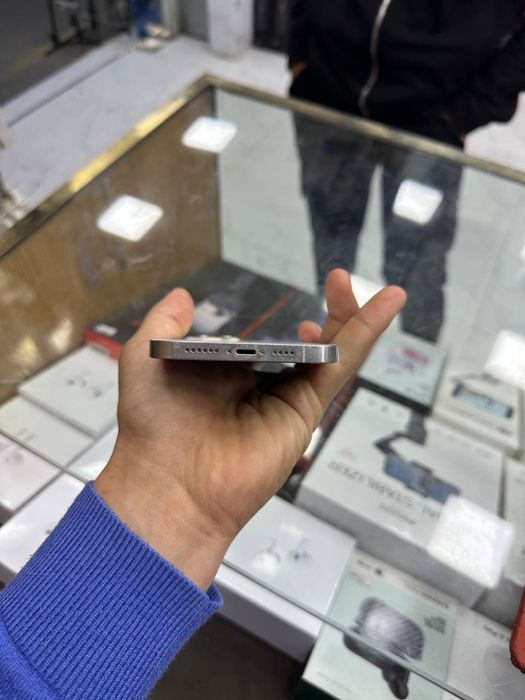 iPhone 12 max 128