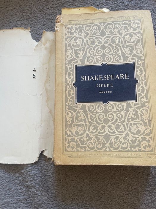 Carte veche de Shakespeare