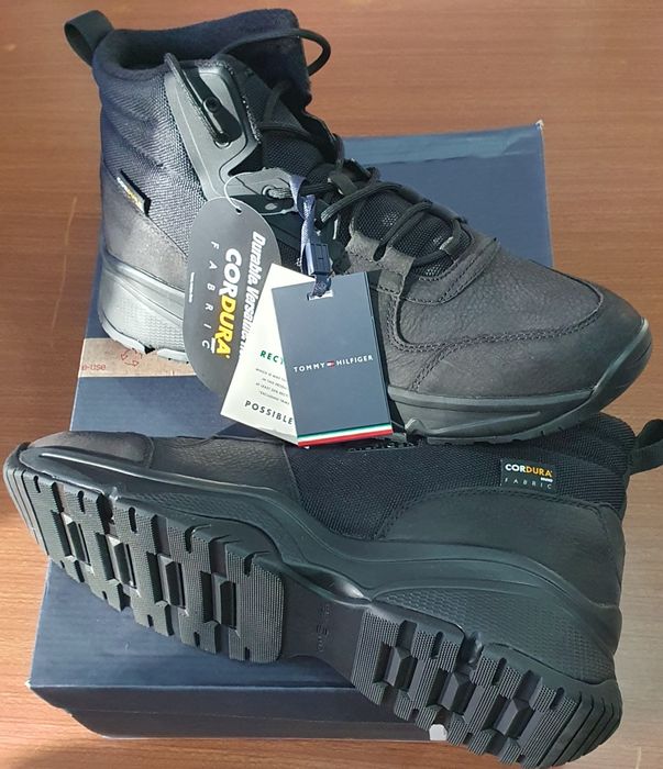 Armani Exchange, BOSS,Timberland, Tommy Hilfiger