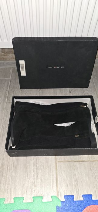 Cizme superbe Tommy Hilfiger  mărimea 39