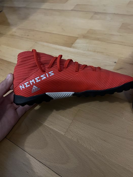 Ghete de fotbal Adidas Nemesis