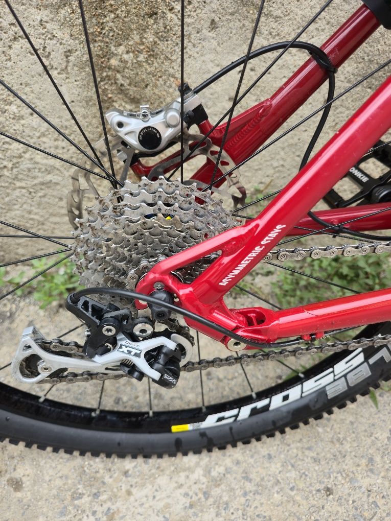 Canyon Nerve 26 цола М размер. Като нов, Rockshox,  Fox.