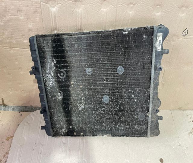 Radiator apa racire motor Volkswagen VW Polo a 4-a generatie 9N
