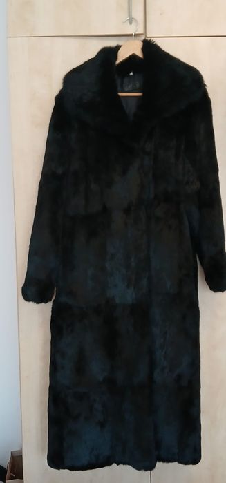 Lot rochii,geci,încălțări,costume