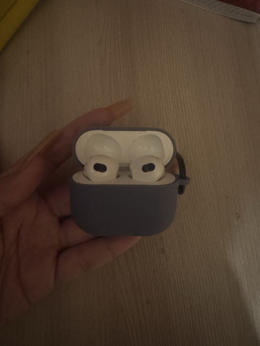 Airpods 3,с чехлом,коробкой и шнуром