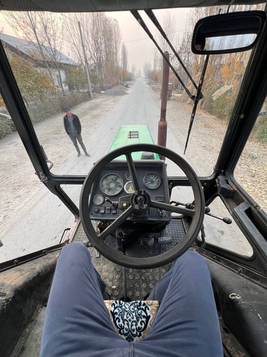 Belarus 80 traktor zavodi