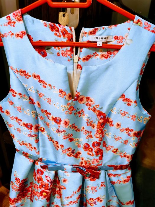 Vând rochie ocazie M