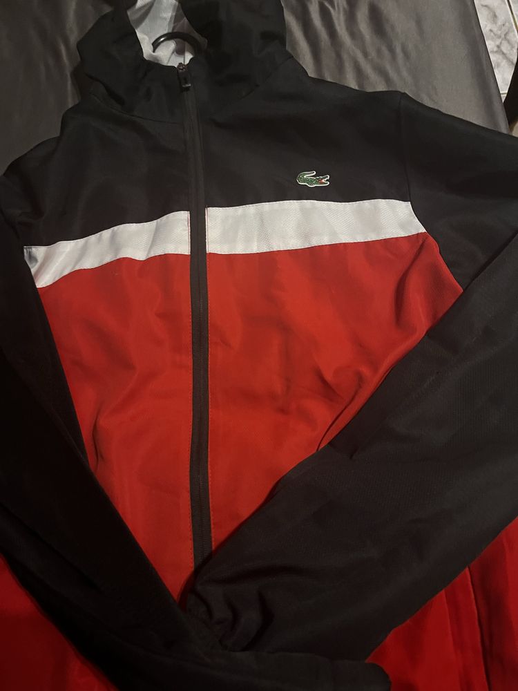 Дрехи (nappapijri , puma , champion , lacoste )