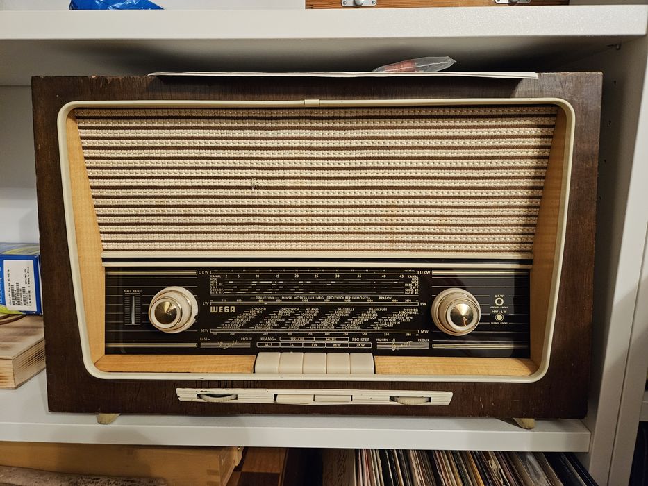 Radio lampi Wega 221