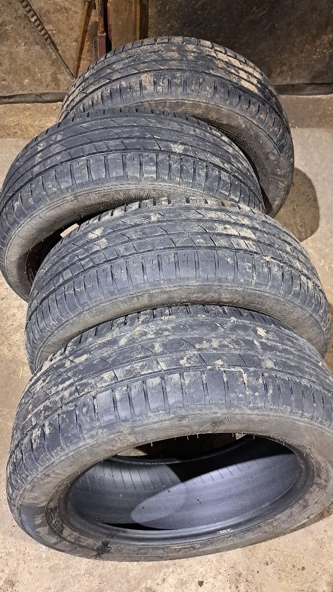 Продам шины на авто