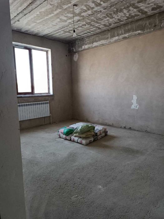 Срочно продается 2х квартира новостройка 67м2 на 2 этаже