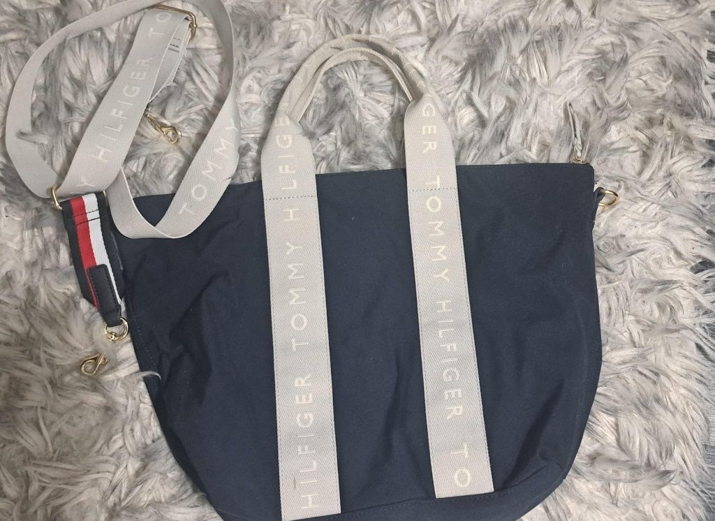 Geanta Tommy hilfiger originala