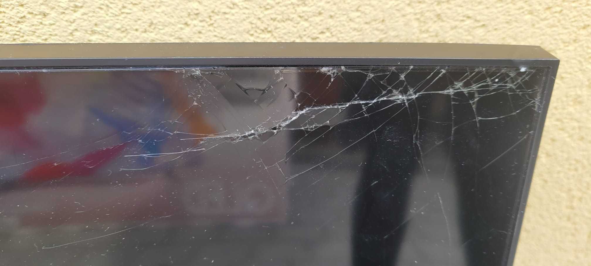 Tv led Samsung 50q60t, ecran spart