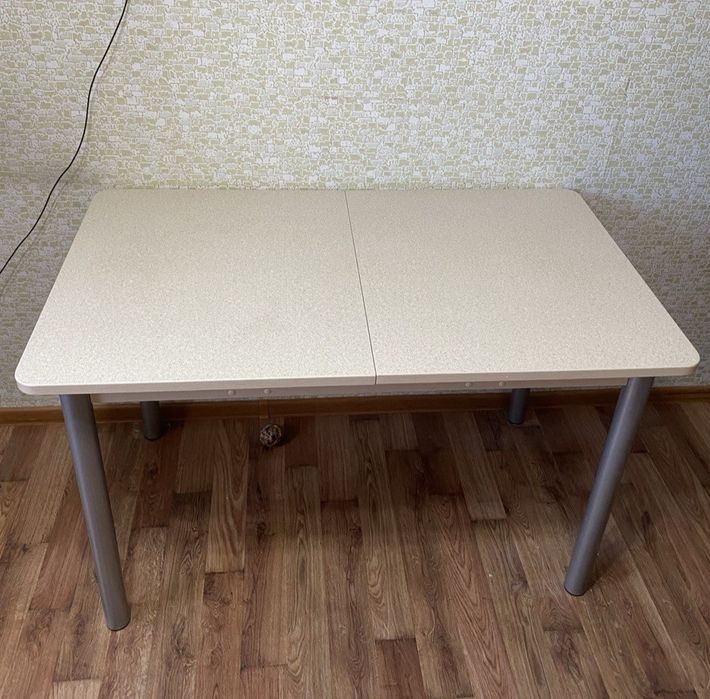 Стол кухонный раздвижной