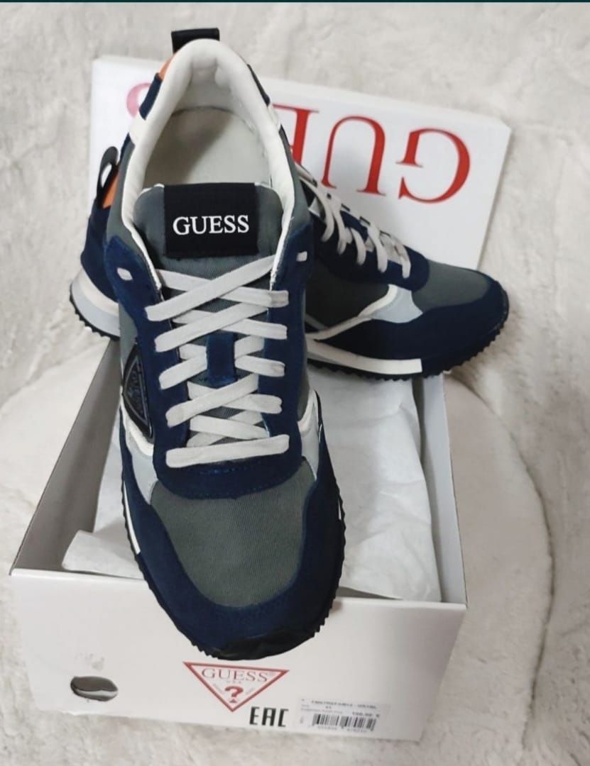 Guess noi nr 41 Italy