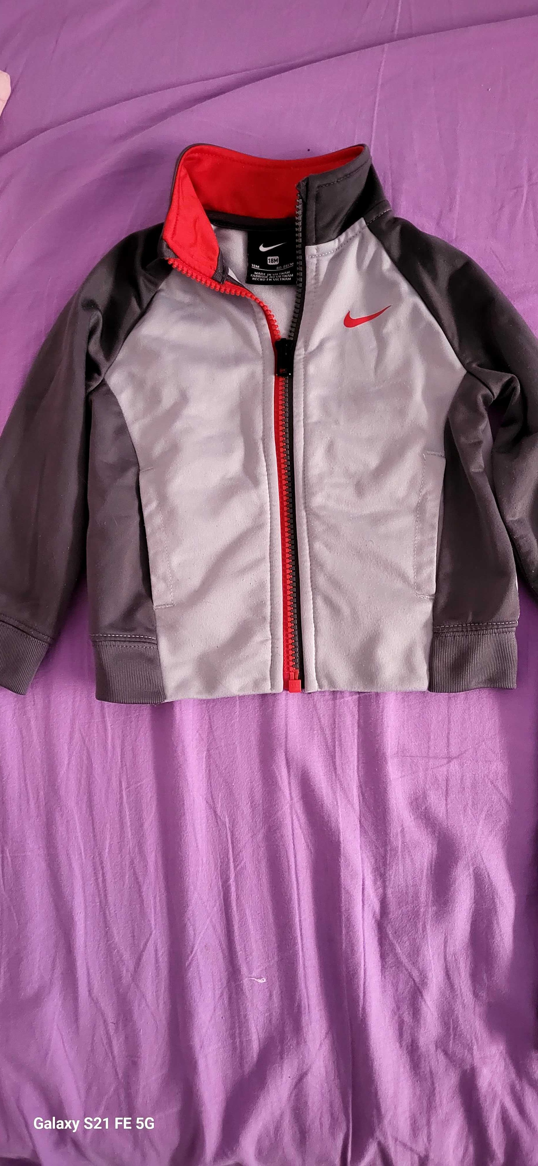 Спортен екип  Nike 18месеца