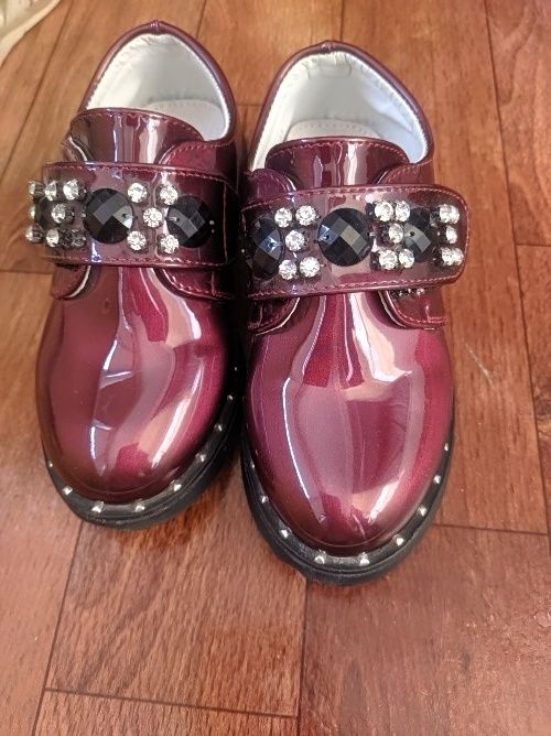 Детские туфли на девочку