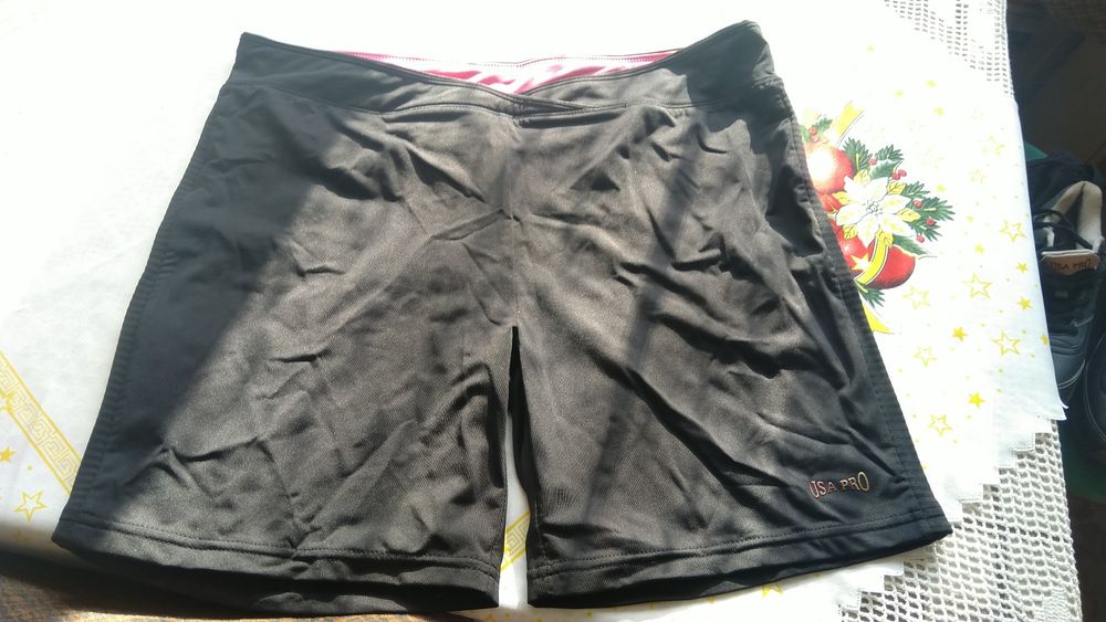 Комплект за фитнес - 5 части р. 12 UK + маратонки, р. 40 USA PRO