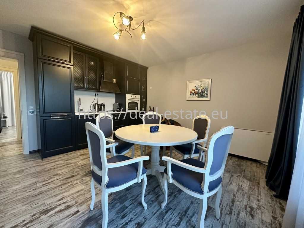Продава се Тристаен апартамент в Благоевград, Широк център - 76 кв.м за 1890 €/кв.м - Снимка #1