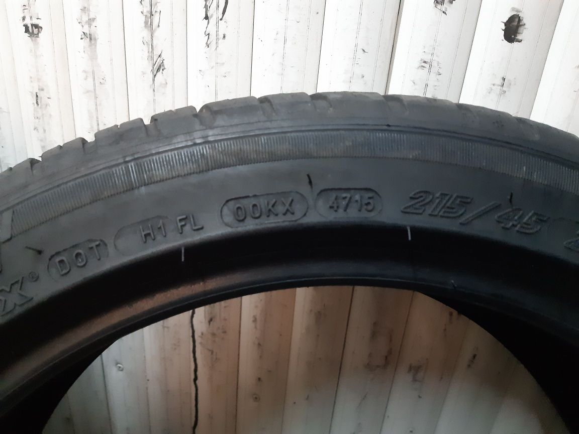 215/45/18 4×Michelin vara 93w dot 4715  6,,39mm