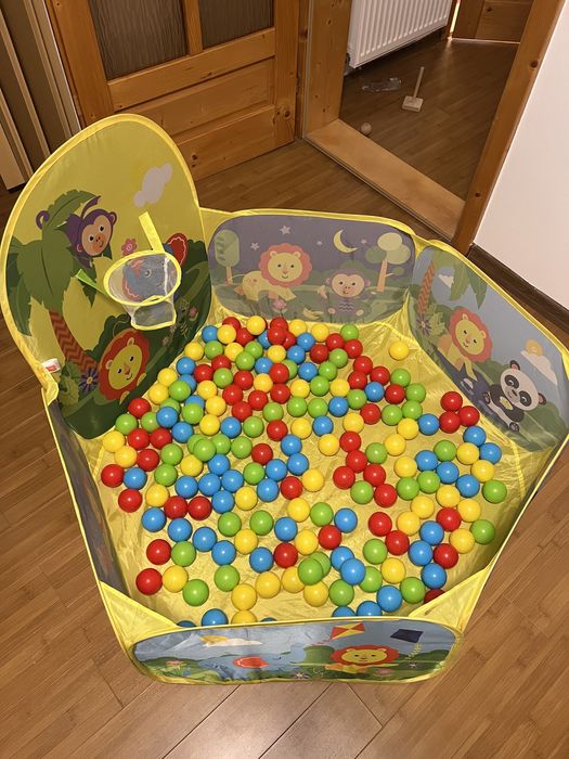 Piscina de camera cu bile plastic moale