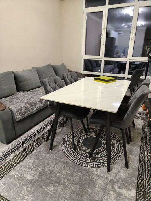 Стол и стулья 6штук