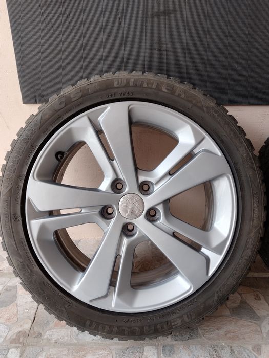 17" джанти с гуми/зимни за Пежо