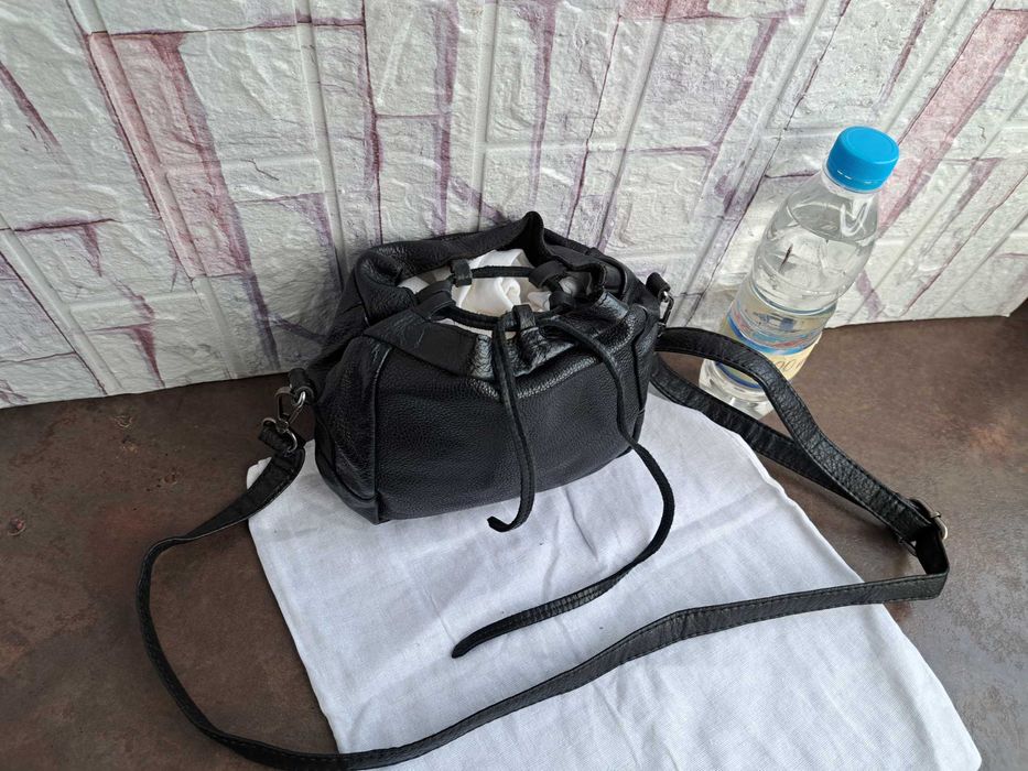 дамска чанта,малка черна чантичка,торба ZARA-естествена кожа