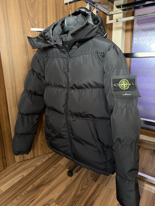 Geaca Stone Island iarna