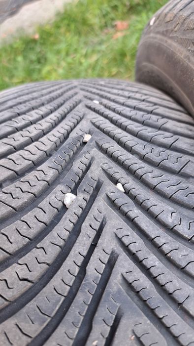 Vând 4 cauciucuri iarna 215 65 16