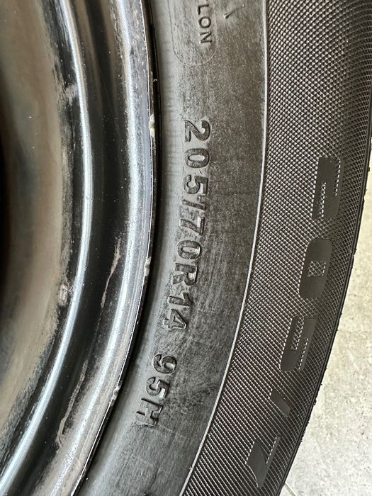 205/70 R14 сотилади