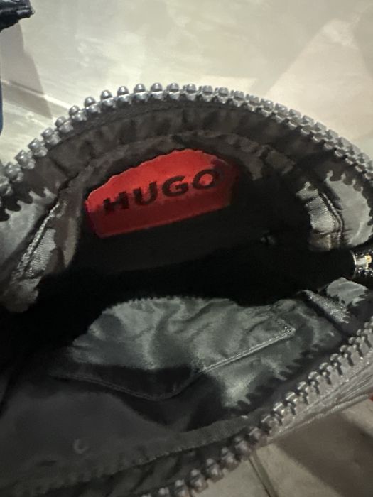 мъжка hugo чантичка