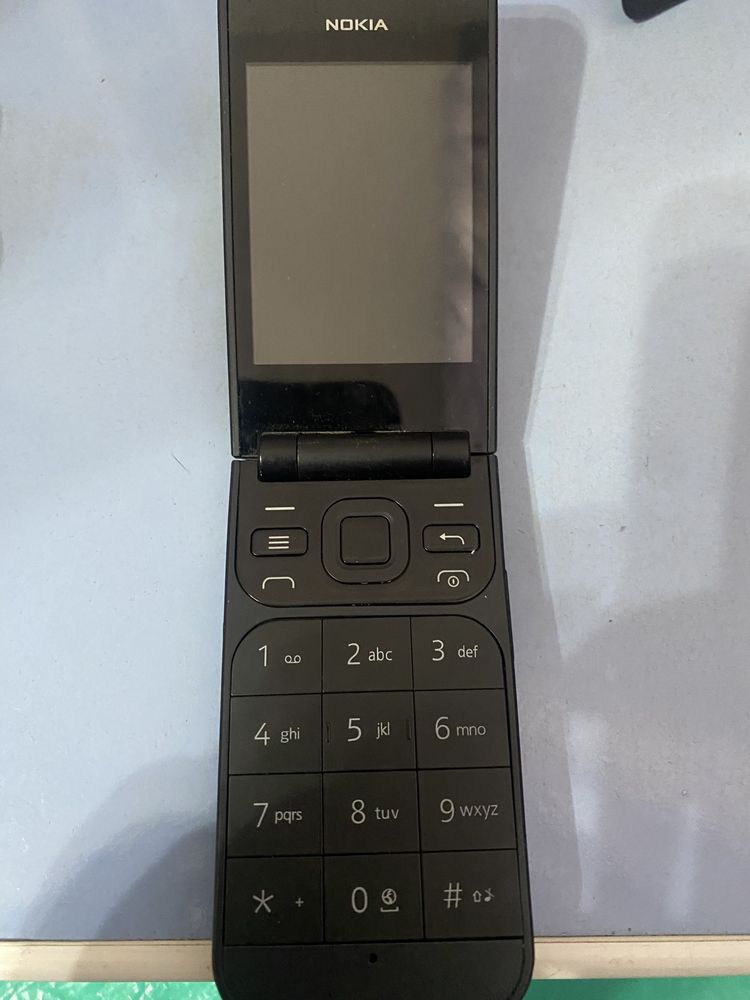 Nokia 2720 Модель