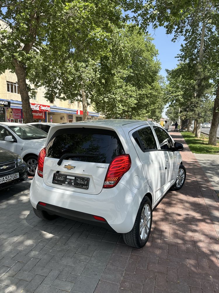 Спарк холати зур хамма наварот килинган таййор мошина  наваротлари бор