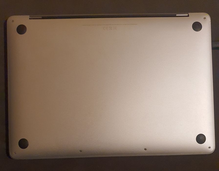 Macbook pro a 2338