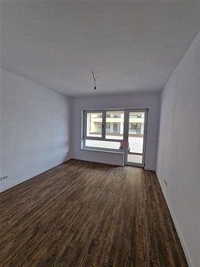 Apartament 3 camere, loc de parcare+boxa. PERSOANA FIZICA!!