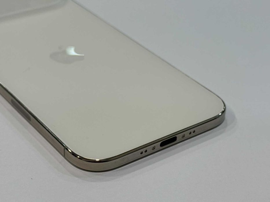 Apple iPhone Air 256GB- 12м. Гаранция