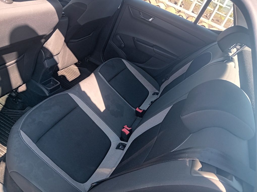 Продавам skoda/шкода/ fabia
