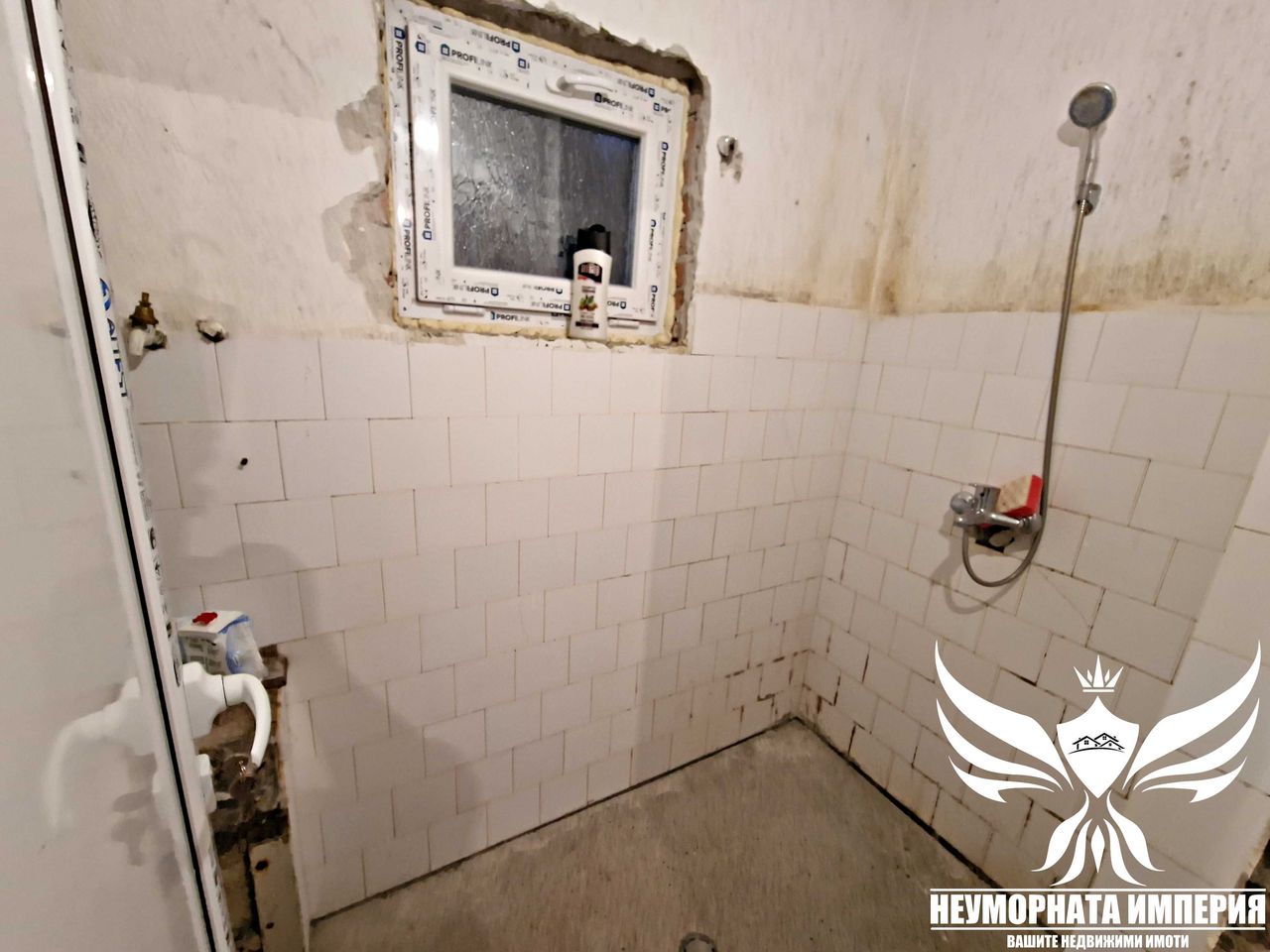 Продава се Къща в с. Караджалово, Област Пловдив - 384 кв.м за 98 €/кв.м - Снимка #17